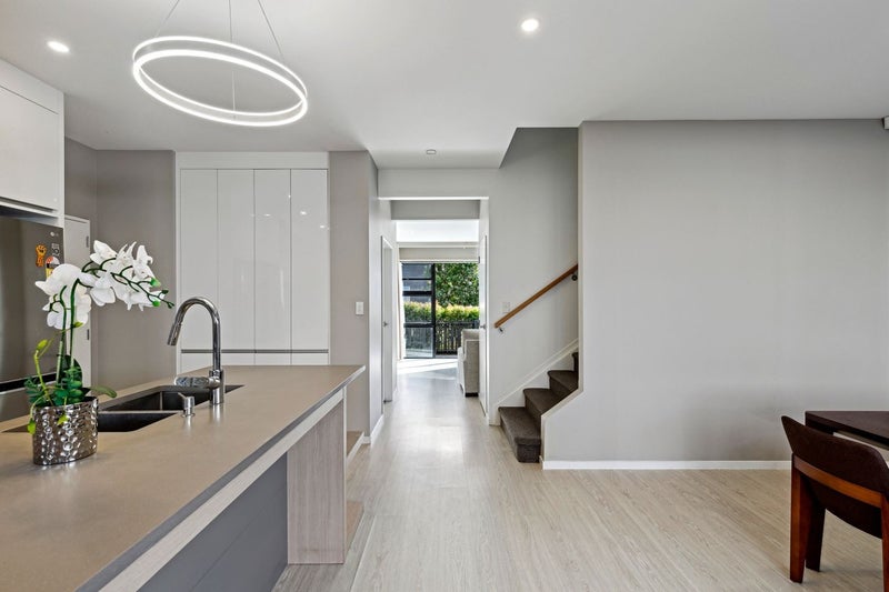 10 Tihema Lane, Westgate, Auckland - Carousel 2