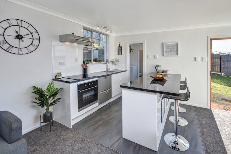 31 Ventnor Street, Mornington, Dunedin - Carousel 1