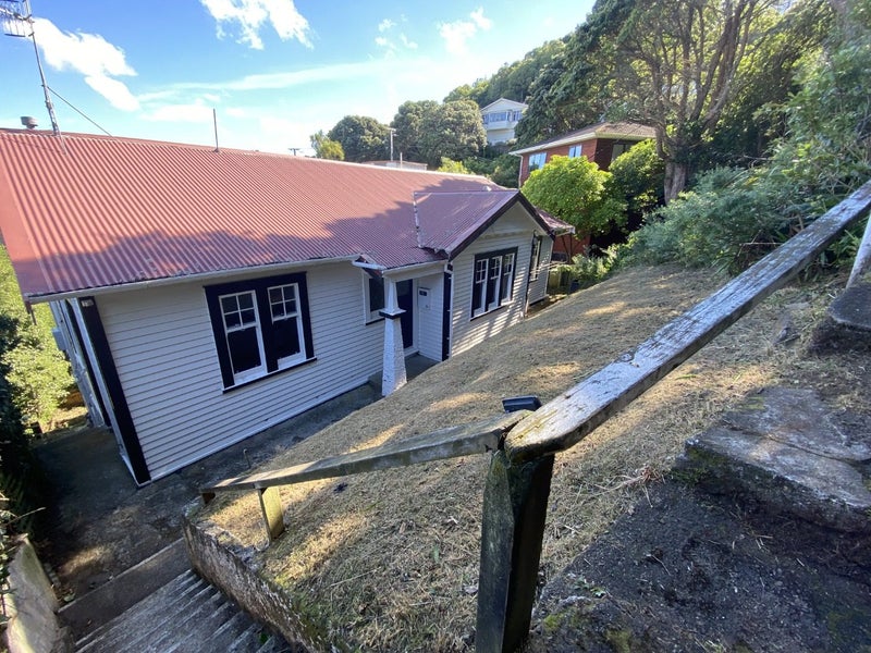 17 Rakau Road, Hataitai, Wellington - Carousel 2