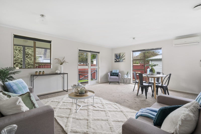 2/8 Pilcher Crescent, Naenae, Lower Hutt - Carousel 2