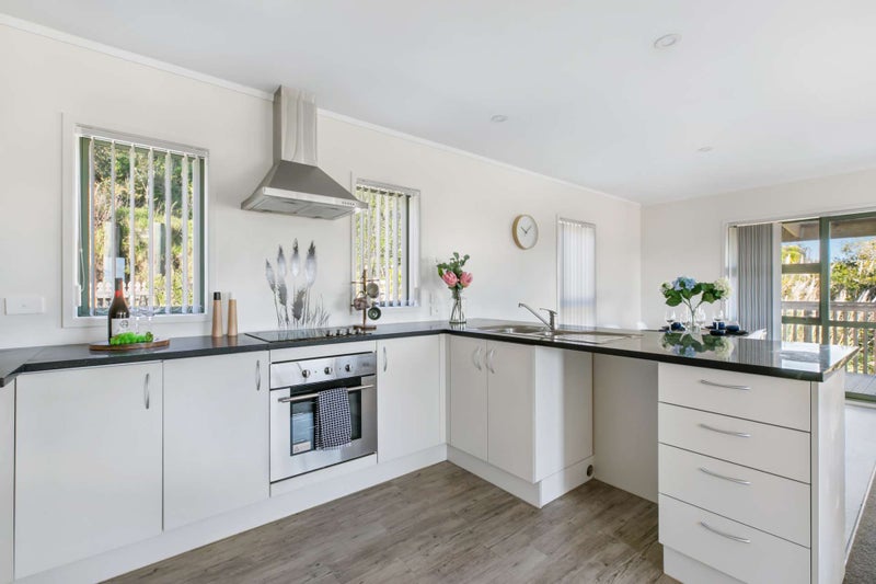 32 Riverhaven Drive, Wade Heads, Whangaparaoa - Carousel 2