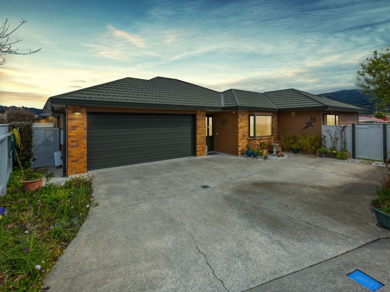 30 Talbot Grove, Trentham, Upper Hutt - Carousel 19