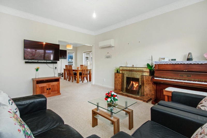 5 Meadows Avenue, Waiwhetu, Lower Hutt - Carousel 2