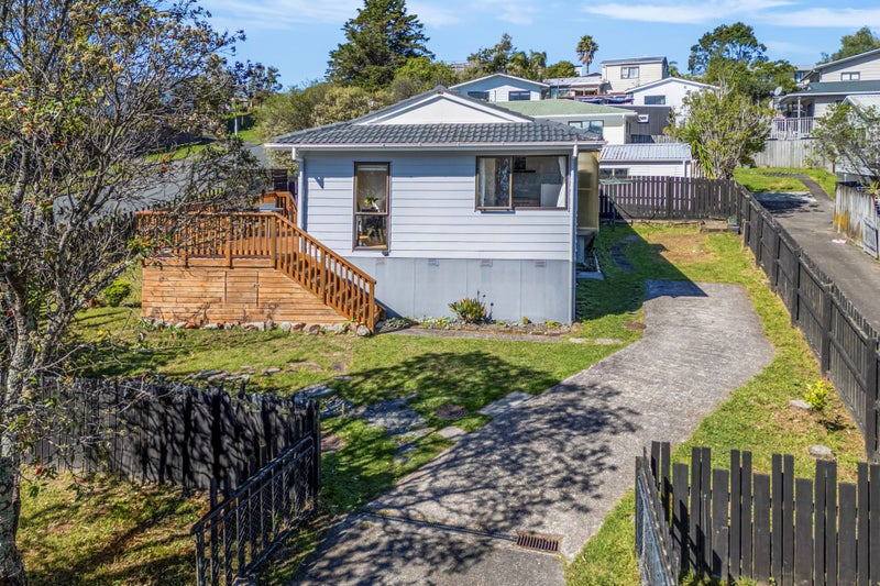 24 Fitzherbert Avenue, West Harbour, Auckland - Carousel 2