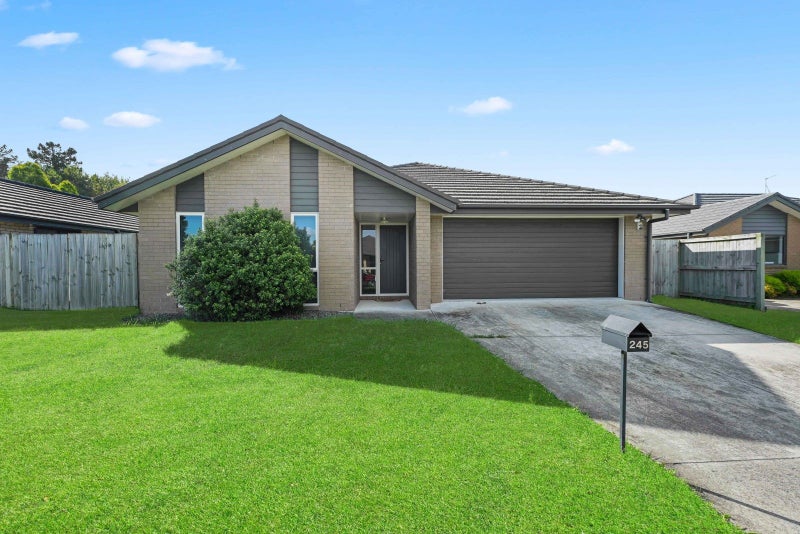 245 Dixon Road, Fitzroy, Hamilton - Carousel 19