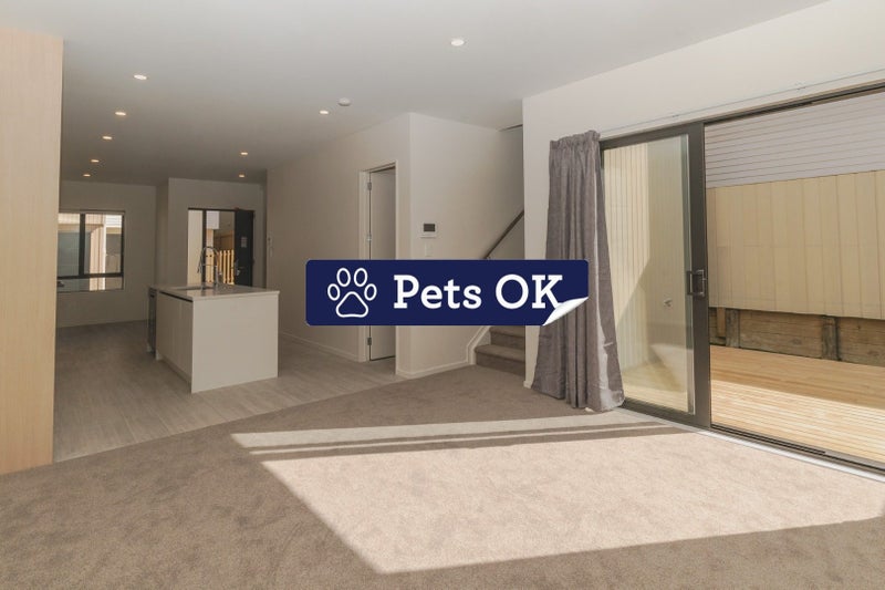 16/116 Colwill Road, Massey, Auckland - Carousel 1