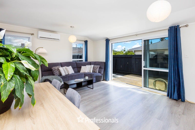 1/85 Kingsley Street, Stokes Valley, Lower Hutt - Carousel 2