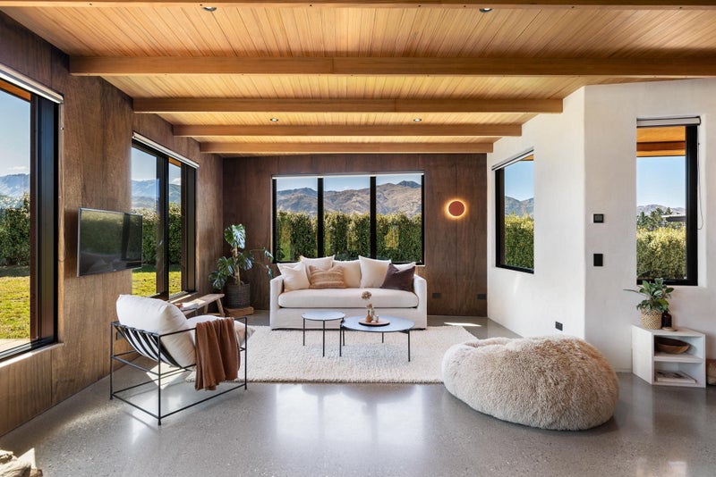 20A Sam John Place, Lake Hāwea - Carousel 1