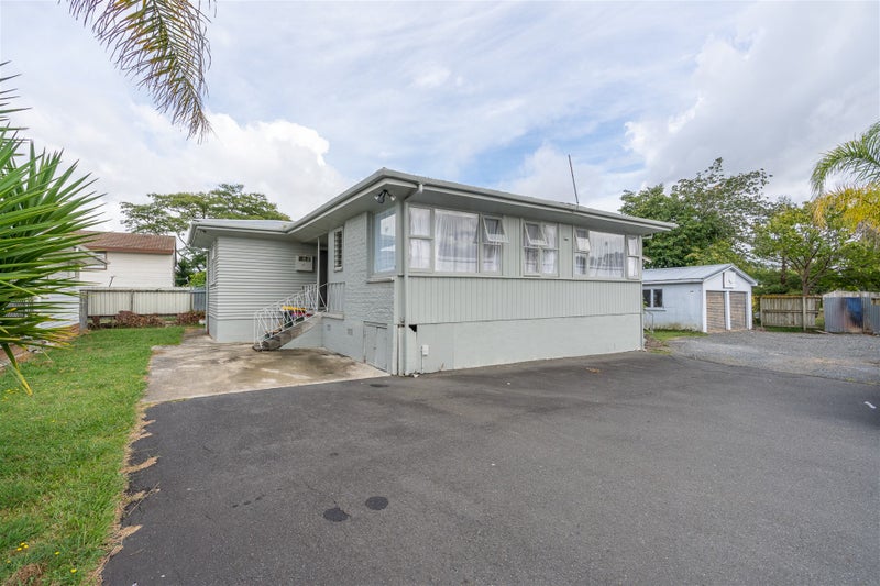 86 Tawa Street, Melville, Hamilton - Carousel 1