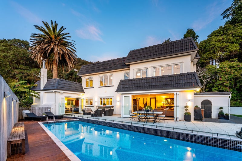 24 Walter Road, Lowry Bay, Lower Hutt - Carousel 1