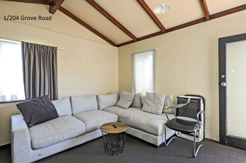 1/204 Grove Road, Mayfair, Hastings - Carousel 2