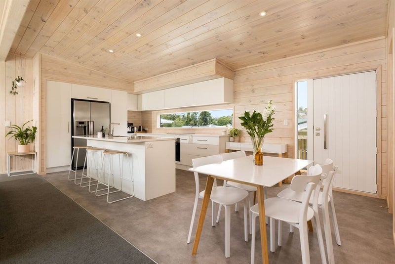 7B Sharyn Place, Brookfield, Tauranga - Carousel 2