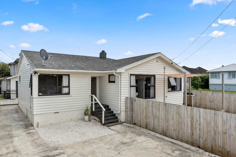 5 Whitney Street, New Windsor, Auckland - Carousel 1