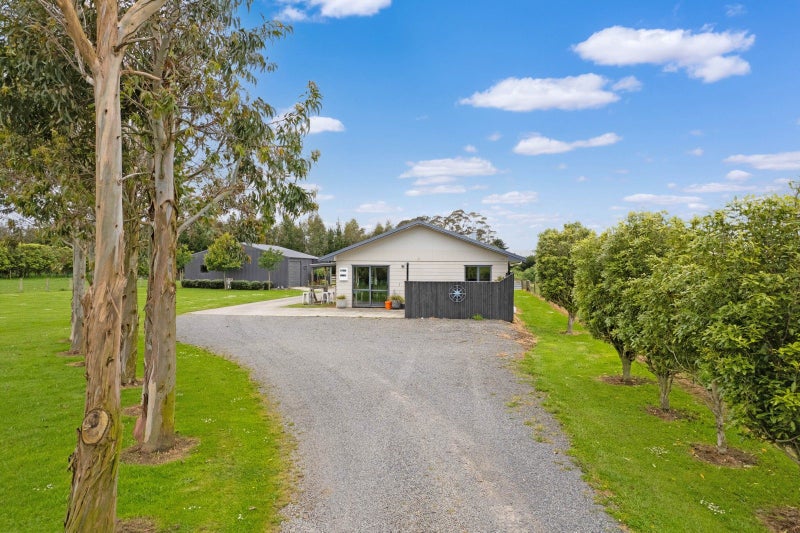 21C Adelaide Road, Dannevirke - Carousel 2