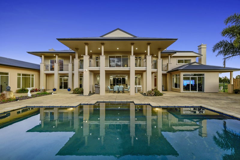 64 Houghton Road, NGAHINAPOURI, HAMILTON - Carousel 1