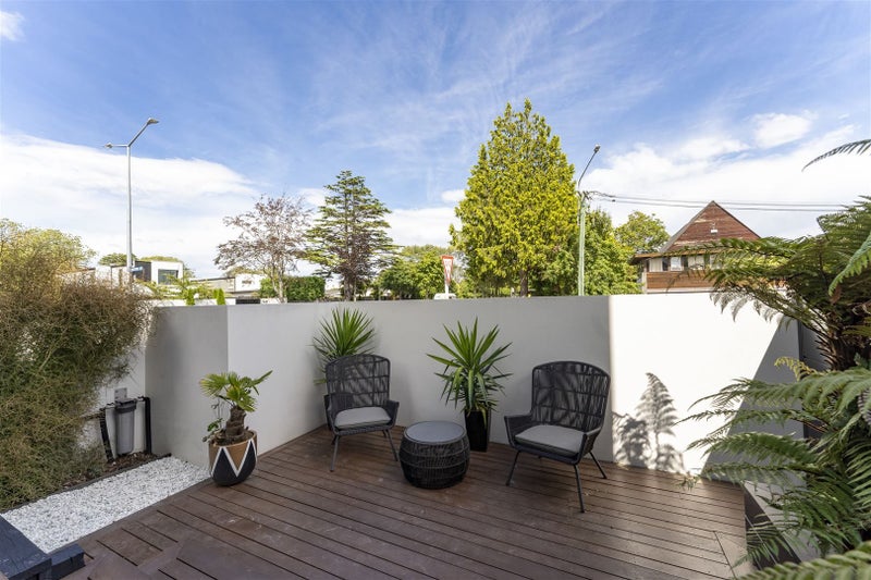 2 Jacksons Road, Merivale, Christchurch - Carousel 43