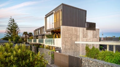 20 Barrington Road, Grey Lynn, Auckland - Carousel 1