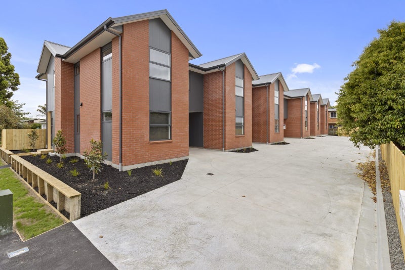 5/5 Ford Street, Hamilton East, Hamilton - Carousel 21