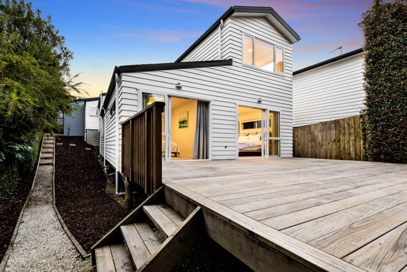 20B Apirana Avenue, Glen Innes, Auckland - Carousel 2