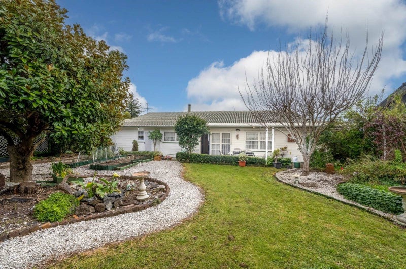 11 Fratley Avenue, Farm Cove, Auckland - Carousel 6