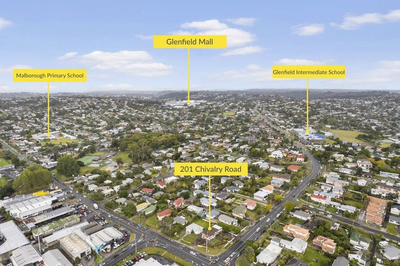201 Chivalry Road, Glenfield, Auckland - Carousel 19