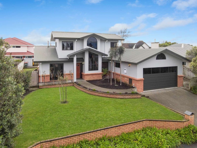 27 Kilkenny Place, Fitzherbert, Palmerston North - Carousel 1