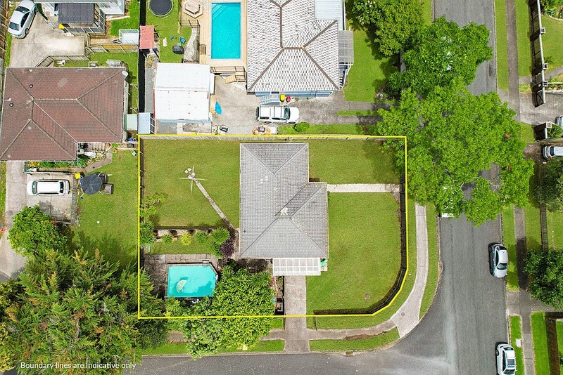 32 Hobart Crescent, Wattle Downs, Auckland - Carousel 2