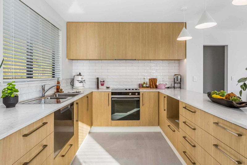 77 Holystone Road, Whitby, Porirua - Carousel 2