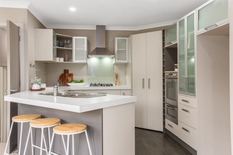 5 Fiordland Place, Aotea, Porirua - Carousel 2