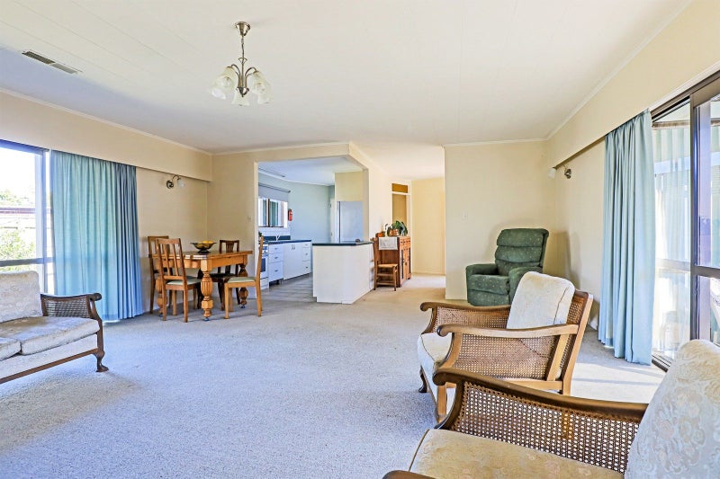 23 Avondale Road, Taradale, Napier - Carousel 2