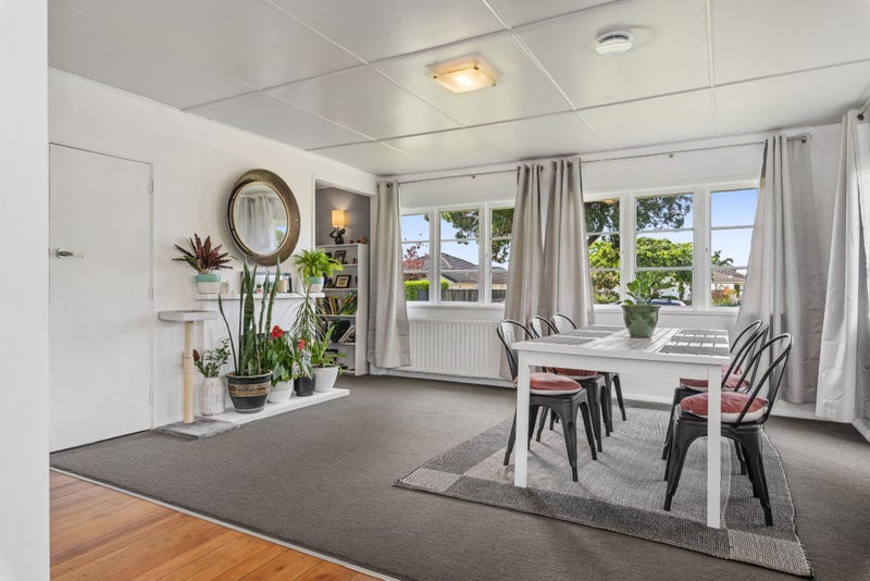 8 Holland Street, Glenholme, Rotorua - Carousel 2