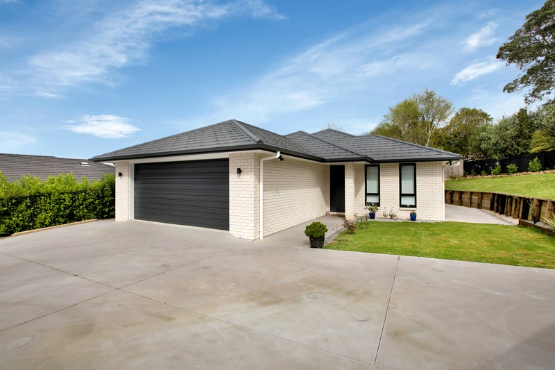 5 Muirfield Rise, Kamo, Whangarei - Carousel 1