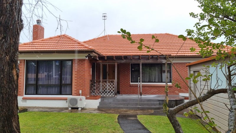 135 Haverstock Road, Sandringham, Auckland - Carousel 1