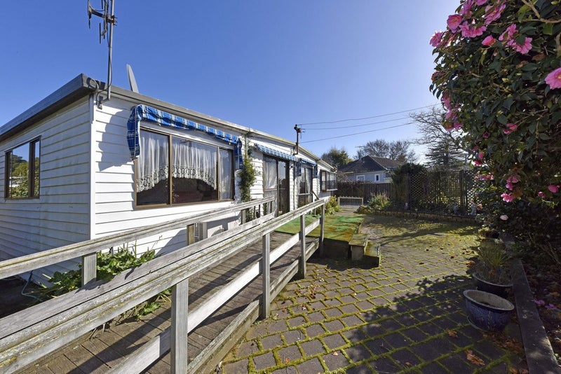 1/25 Aorangi Road, Bryndwr, Christchurch - Carousel 2