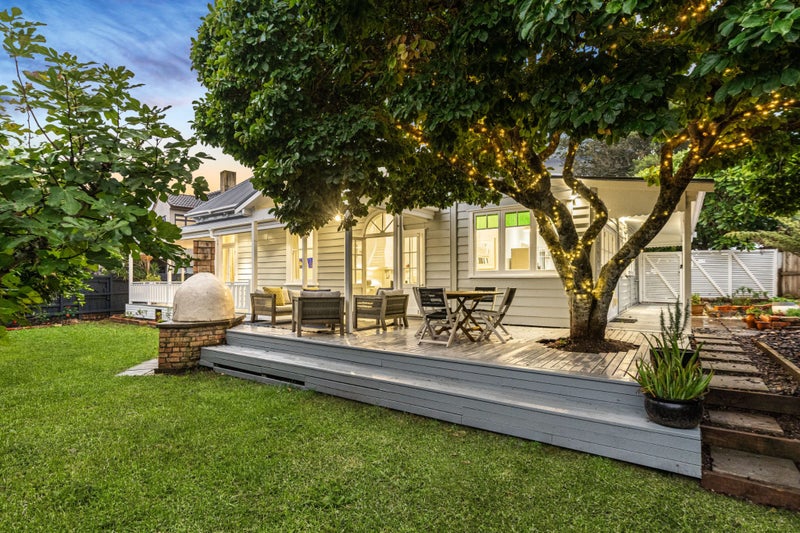 86 Frederick Street, Hillsborough, Auckland - Carousel 2