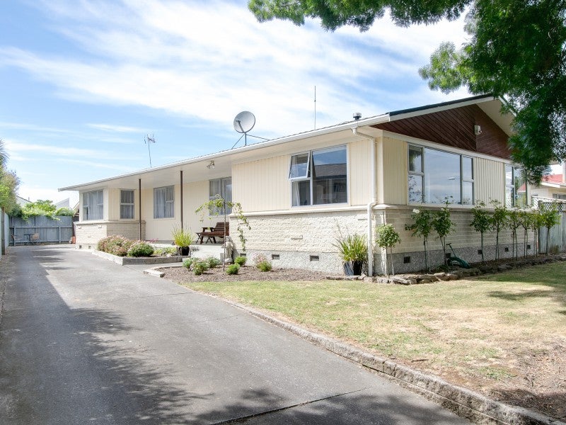 24 Norwich Crescent, Tamatea, Napier - Carousel 1