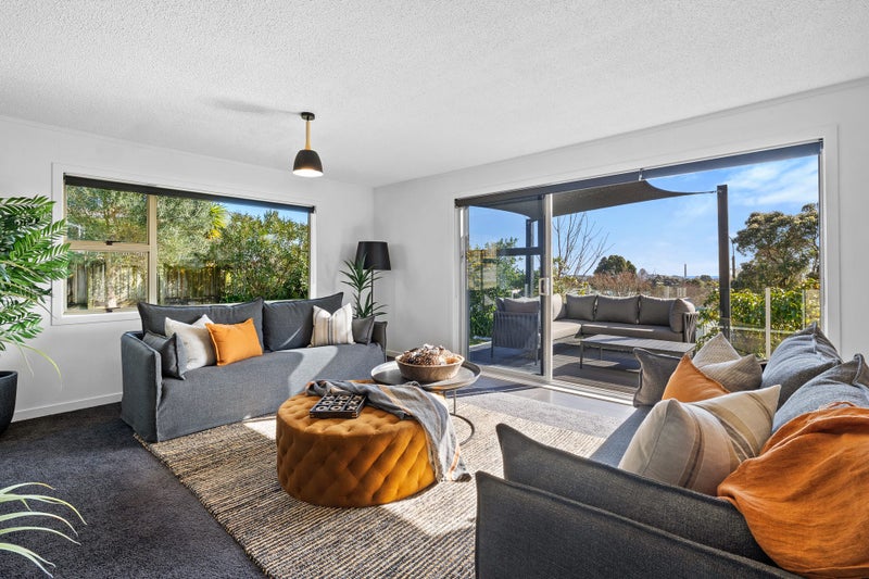 9 Cabot Place, Frankleigh Park, New Plymouth - Carousel 2