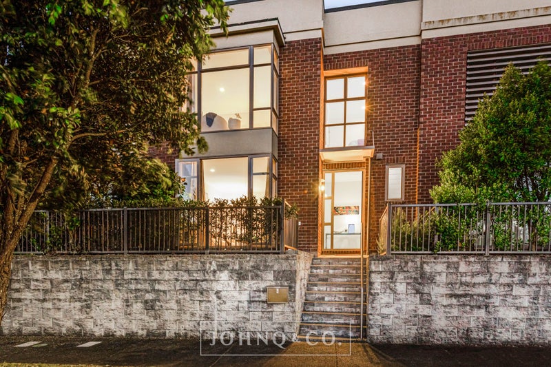 9 Tephra Boulevard, Stonefields, Auckland - Carousel 1