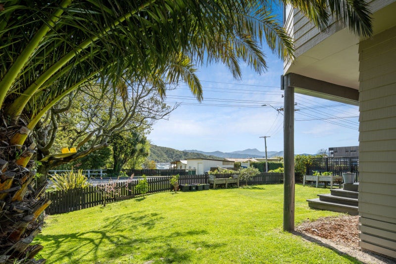 318 Waikawa Road, Waikawa, Picton - Carousel 2