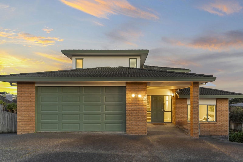 3 Trotting Terrace, Fairview Heights, Auckland - Carousel 1