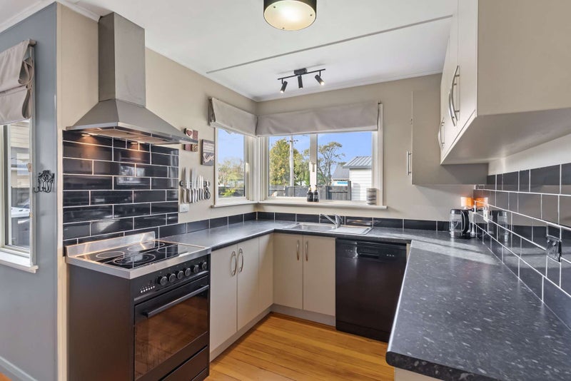 67 Bower Avenue, New Brighton, Christchurch - Carousel 2