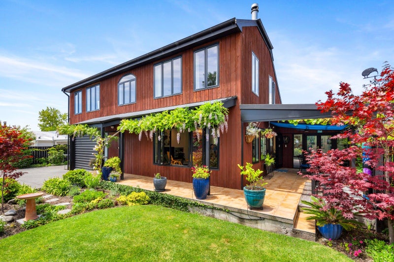 16A Everest Avenue, Havelock North, Havelock North - Carousel 1