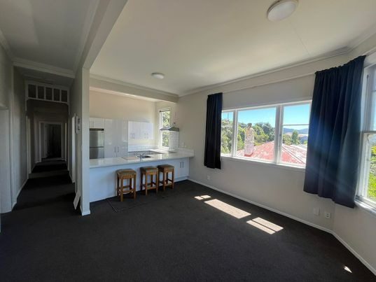 182 Hanson Street, Newtown, Wellington - Carousel 1