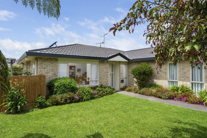 18 Mamaku Rise, Welcome Bay, Tauranga - Carousel 1