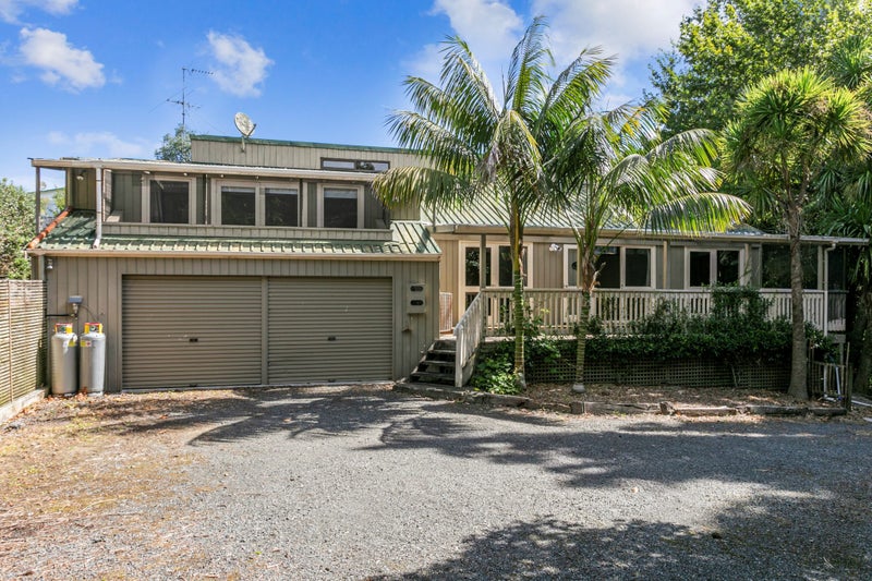 17 Nikau Street, New Lynn, Auckland - Carousel 2