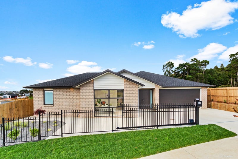 20 Kate Duncan Drive, Swanson, Auckland - Carousel 1