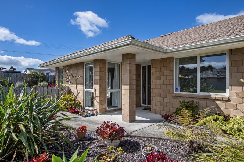 57 North Crest Drive, Onerahi, Whangarei - Carousel 1