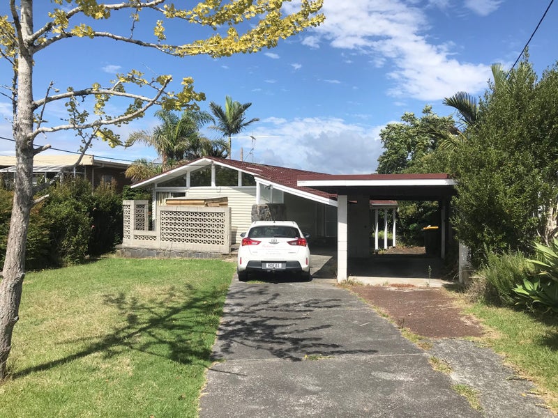 30 Killarney Avenue, Torbay, Auckland - Carousel 1