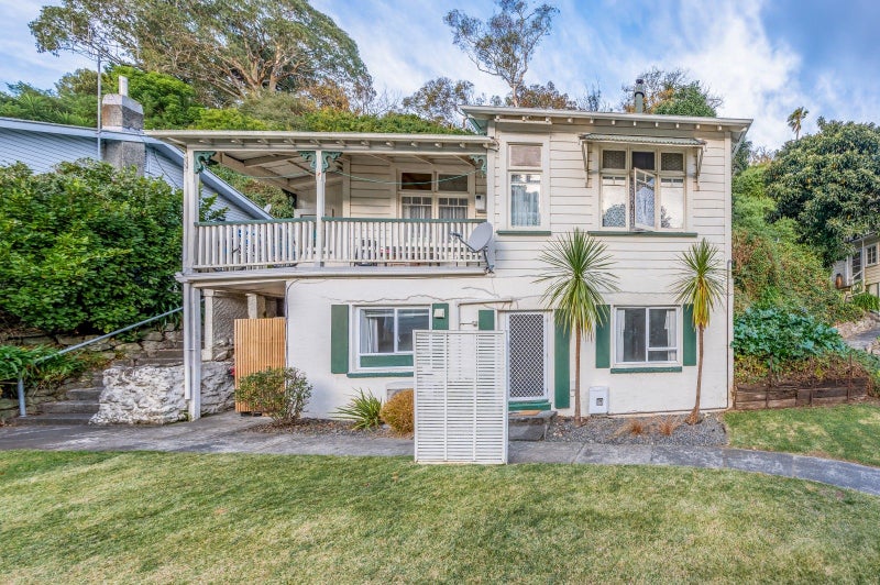 39 Faraday Street, Hospital Hill, Napier - Carousel 1