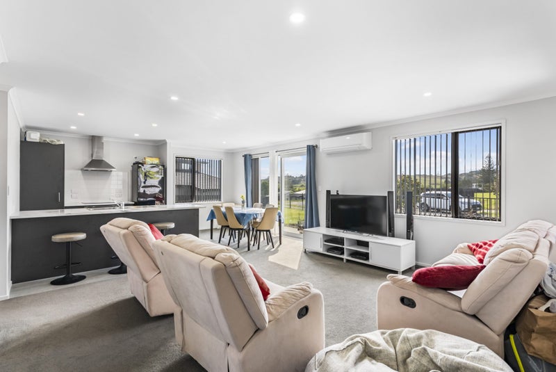 19 Tuaraki Drive, Wellsford, Wellsford - Carousel 1